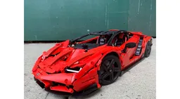 Lamborghini Centenario 1:8 hypercar