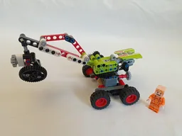 Wheeled Crane