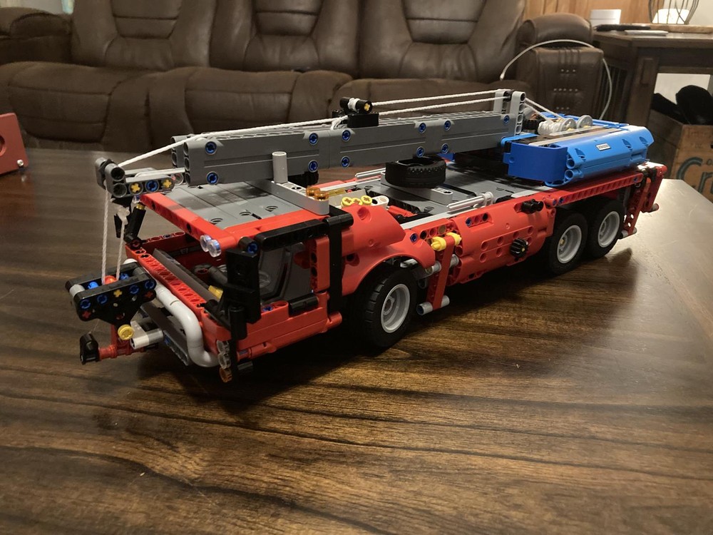 Lego 42098 Mobile Crane C Model