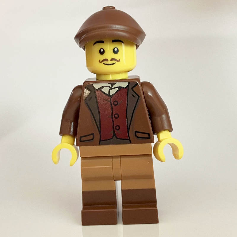 Lego Camera Man, Reddish Brown Torso, Medium Nougat Legs, Reddish Brown Cap