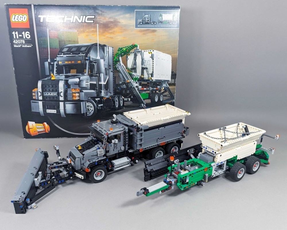 Lego 42078 alternate - Mack Granite Snow Plow