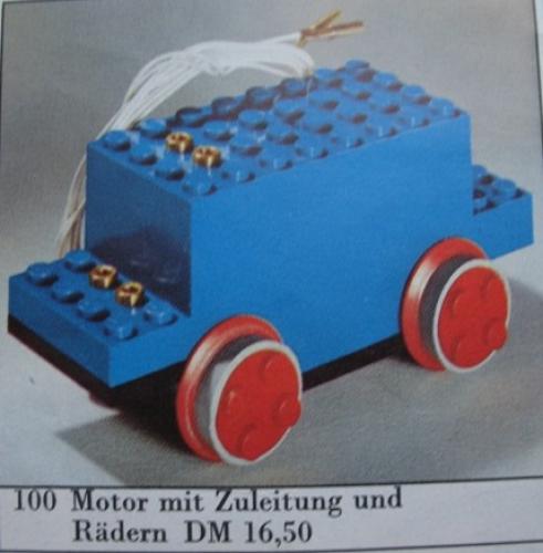 Lego 4.5V Motor with Wheels (Large Version)