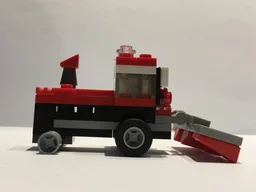 30187 Tractor w/Plough