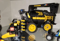 42151 Combine Harvester