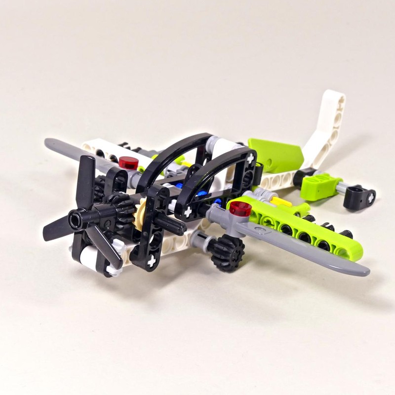 Lego Airplane - LEGO Technic 30465 B Model