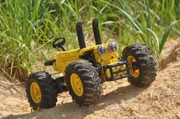 RC tractor