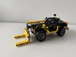 Telehandler (Jeep Wrangler 42122 MOC)