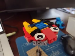 30472 Millennium Parrot