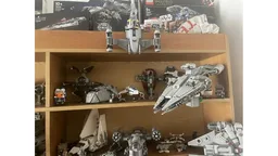 Multi-purpose, multi-model bookshelf display