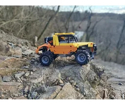 Small RC Rock Crawler