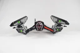 The "W" Starfighter