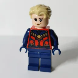 Captain Marvel, Short Tan Hair