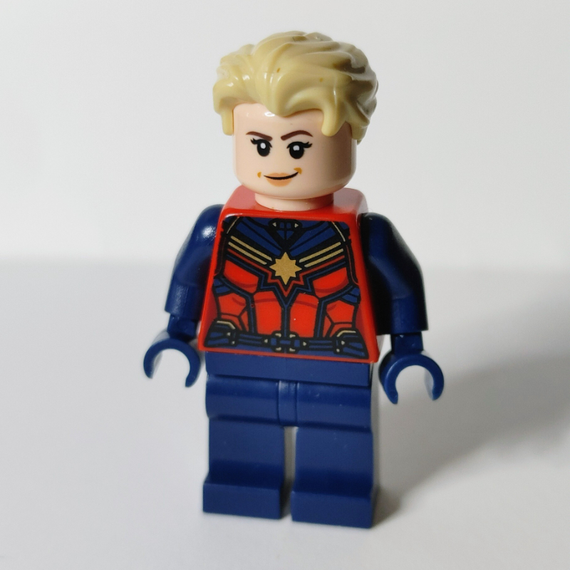 Lego Captain Marvel, Short Tan Hair