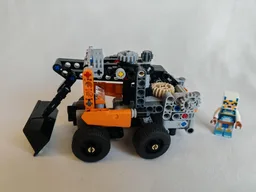42060 Loader