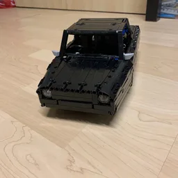 V8 3 Wheeler