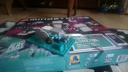 Random auto clicker made out of mindstorms 51515 and 2 technic parts