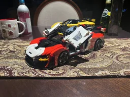 McLaren Senna
