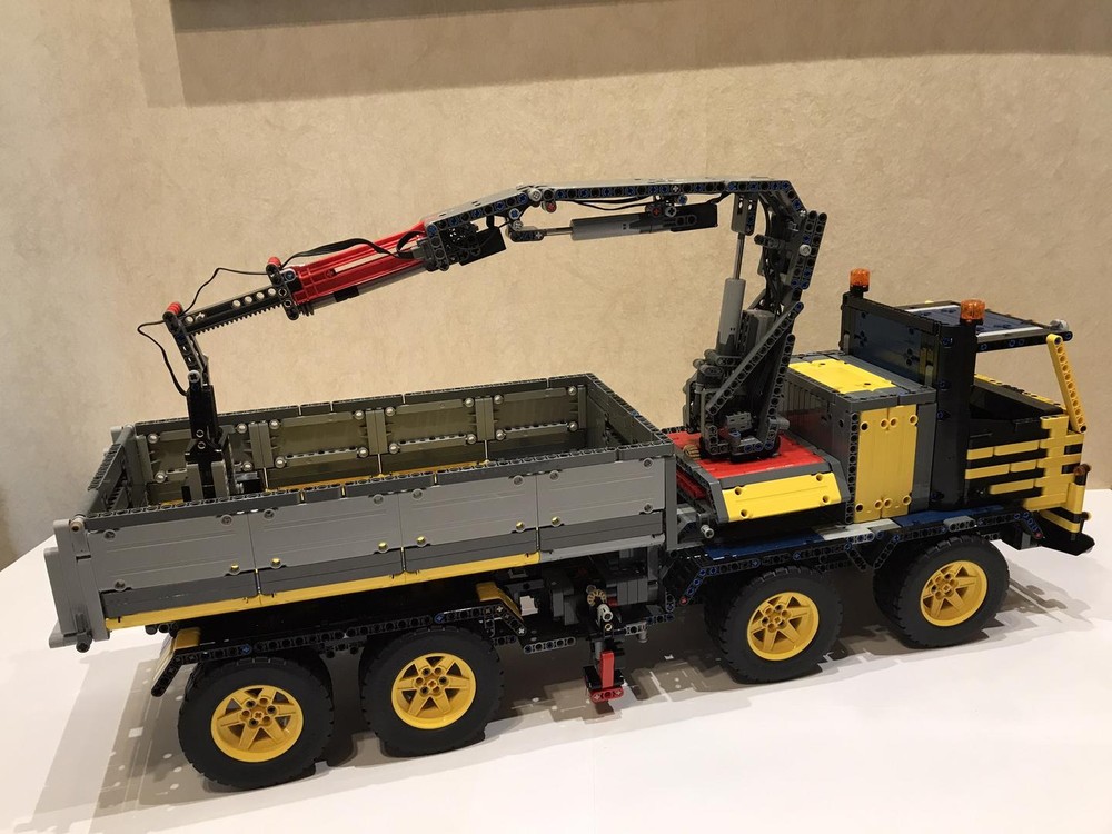 Lego RC Arocs XL