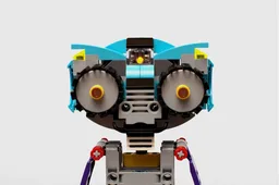 Spinning Robot Owl