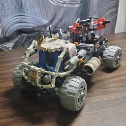 42180 Space themed war machine