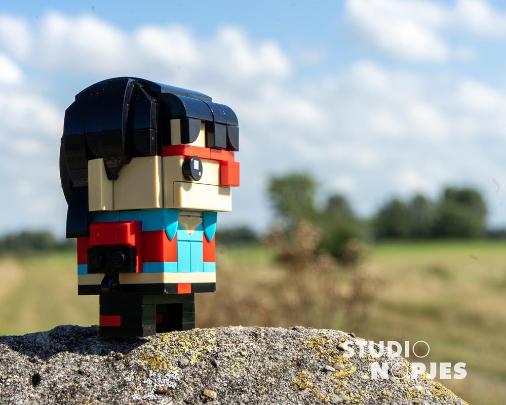 Lego Champion Siren (Fortnite) Brickhead