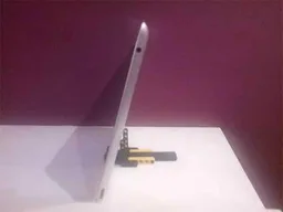 Minimalistic tablet stand (Technic)