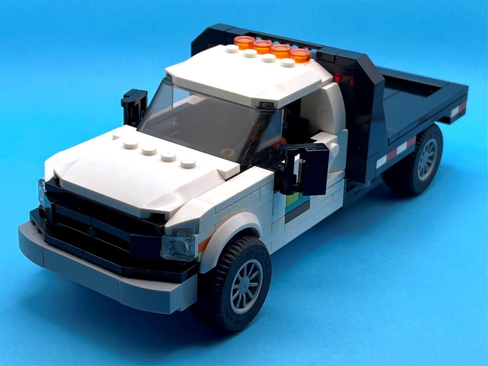 Lego City Services - Flatbed Truck - 8 Stud Speed Champions
