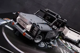 42078 SUV & trailer