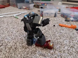Large knight minifigure frame