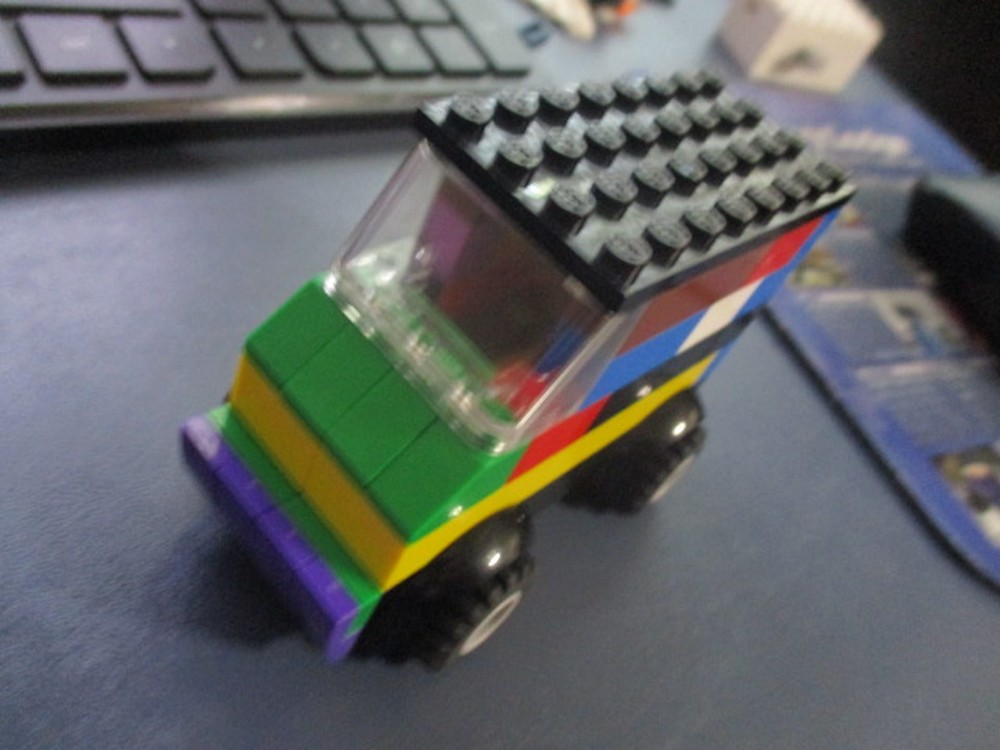 Lego Simple Van