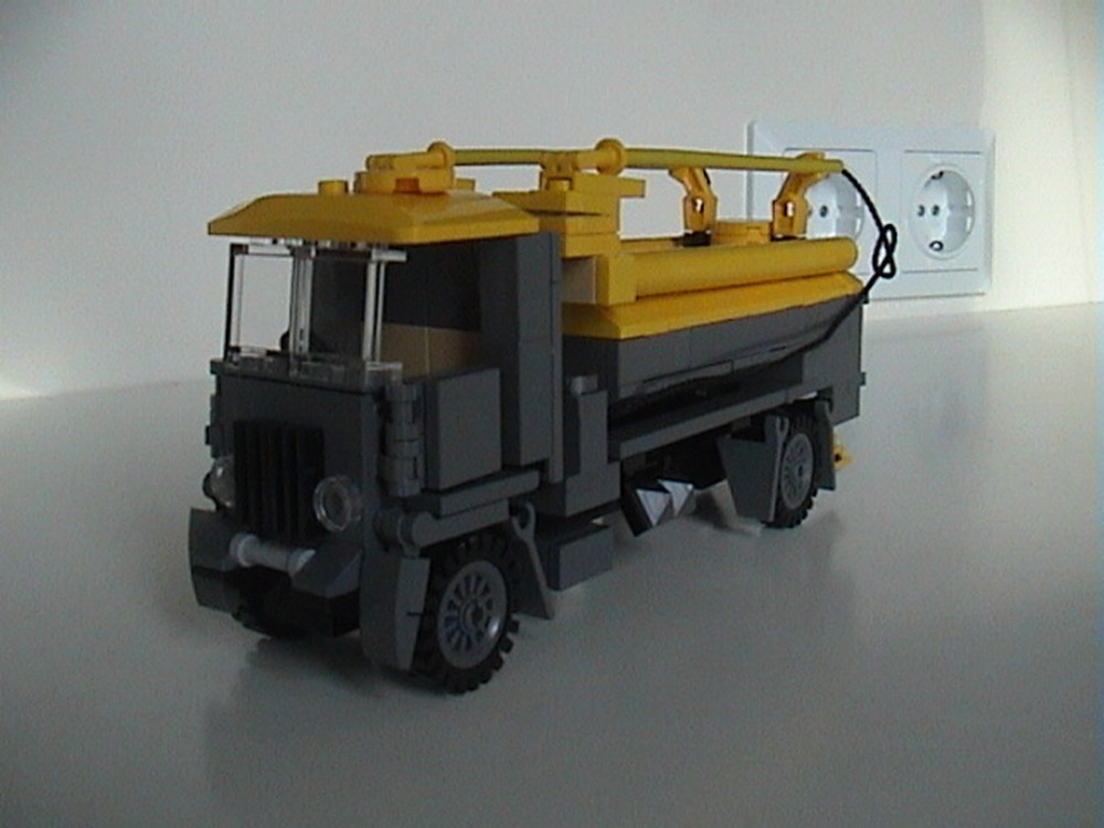 Lego Bedford QL RAF Refueling Truck