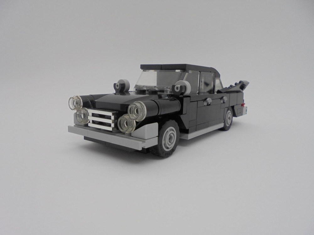 Lego 1961 Chrysler New Yorker, minifig scale