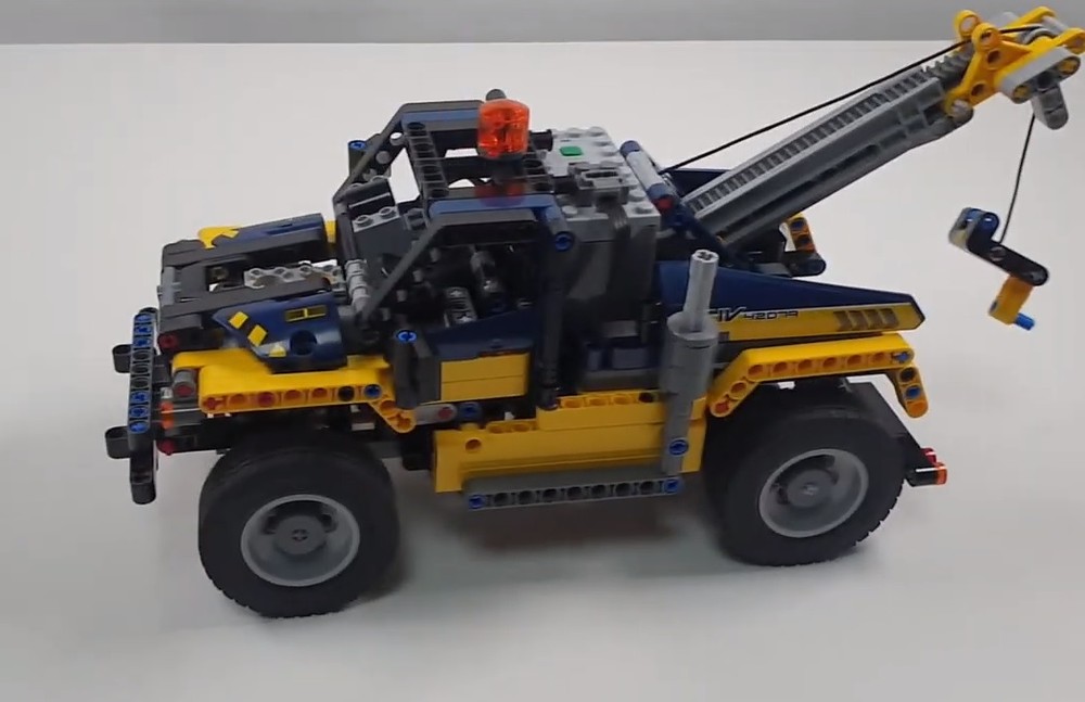 Lego 42079 b RC motorized