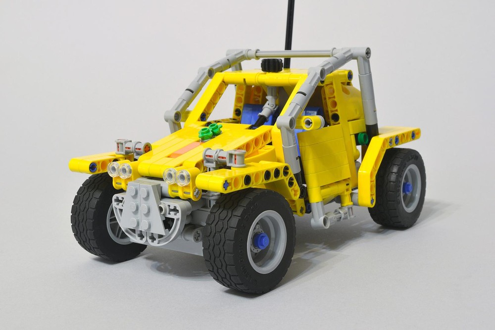 Lego S.W.I.N.E. Rabbit Command Vehicle
