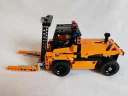 42093 Forklift