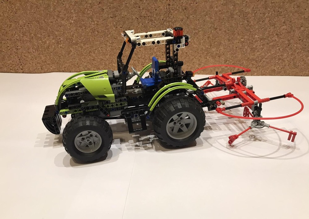 Lego Tractor with hay turner model 8284