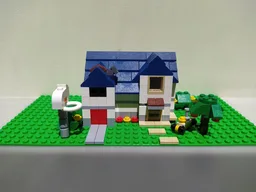 5891 - Mini Apple Tree House