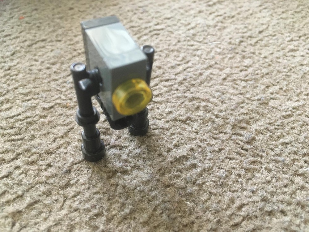 Lego Small Bipedal Bot