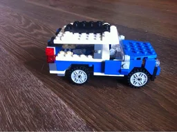 6913 SUV