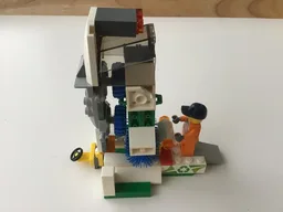 60249 Rocket & Scaffold