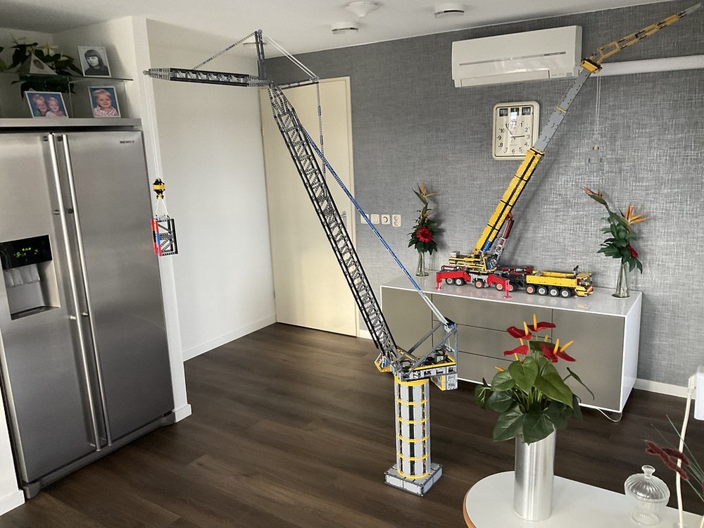 Lego Luffing Tower Crane - designed
