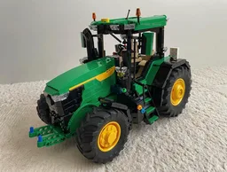 Tractor John Deere 7R 350 (power functions)