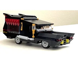 Streamlined Vampyre Hearse MOC