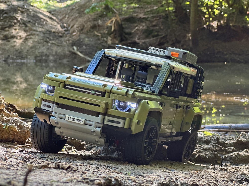 Lego Land Rover Defender 110 RC MOC 1:10 | AWD, Air Suspension, Diff Locks, Compressor | 42110 Mod
