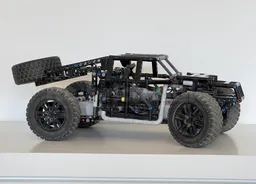 4x4 TROPHY TRUCK (1:11 Scale)