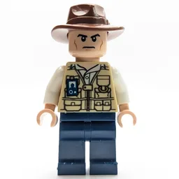 Vet with Fedora Hat, Stern