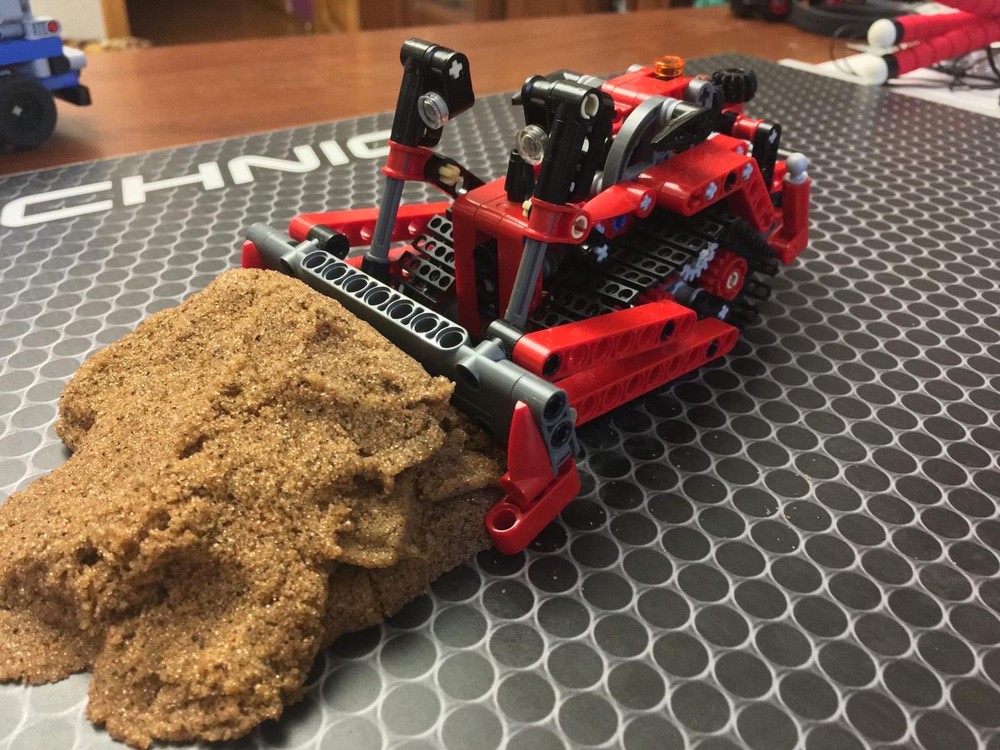 Lego Red bull dozer (Lego technic foundation model)