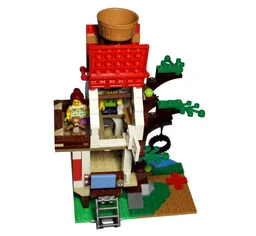 31078 - Treehouse