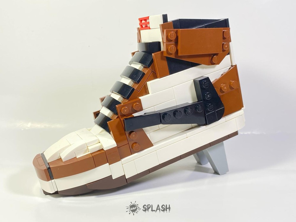 LEGO Travis Scott Air Jordan 1 High "Mocha"