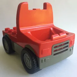 Duplo Truck with 4 x 4 Flatbed Plate, Dark Gray Base and Hubs, Wide Wheels / Yellow